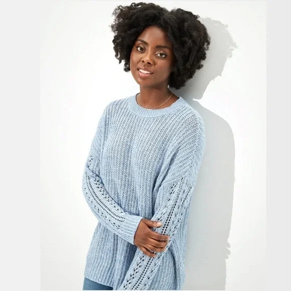 AMERICAN EAGLE Oversized Baby Blue Knit Crew Neck Sweater - Picture 1 of 16